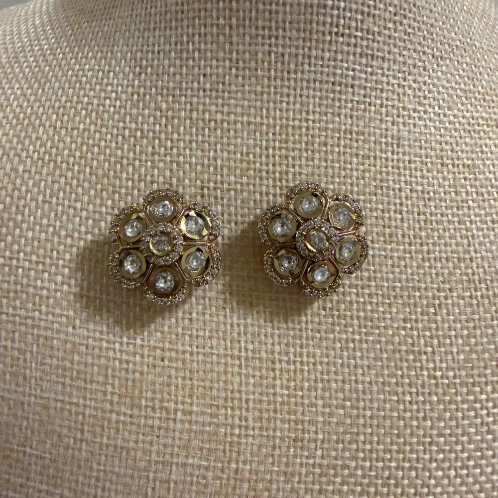 Elegant Gold and‎ Silver Floral Earrings